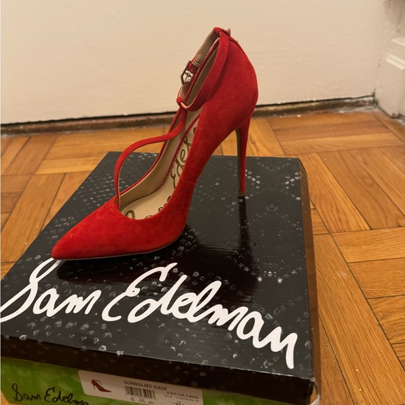 Sam Edelman Red Pointed Heels - Picture 4 of 5